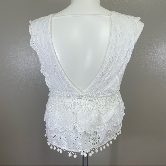 Willow & Clay women’s size large Pom Pom & Ruffles Low Back Tank Top feminine - Picture 2 of 10